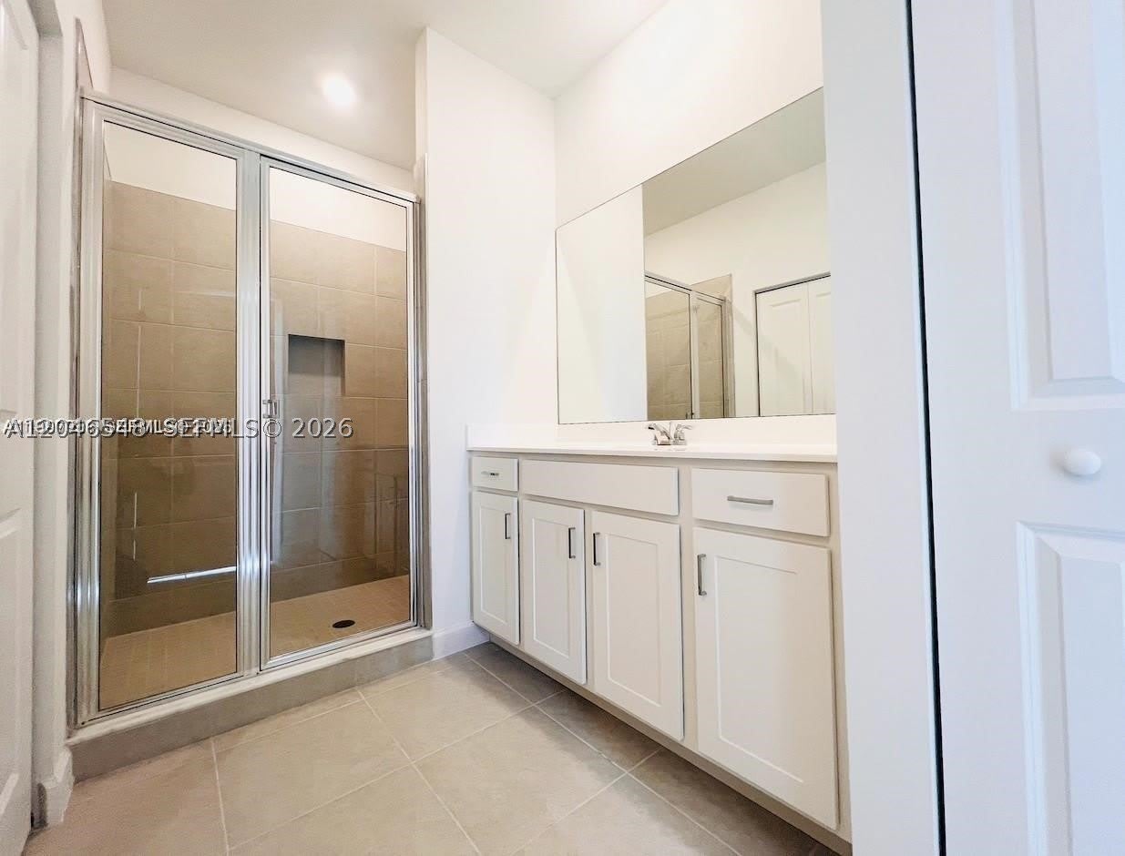 204 SE Woodbark St – photo 5