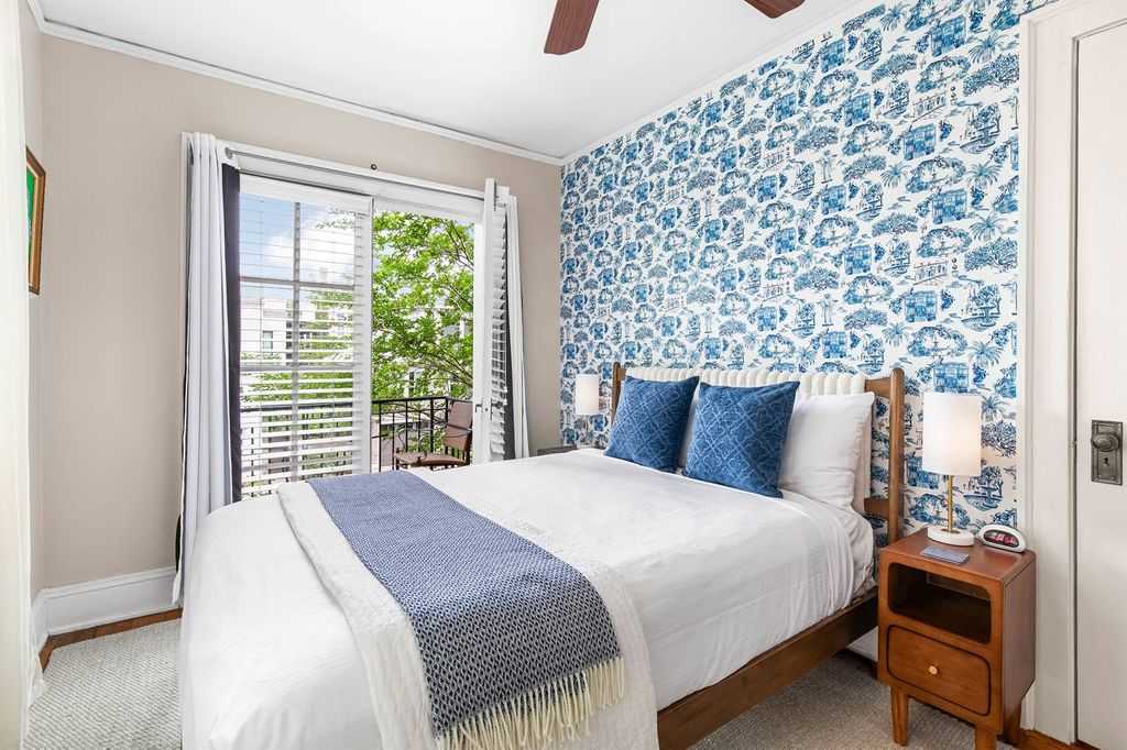805 Whitaker St – photo 5