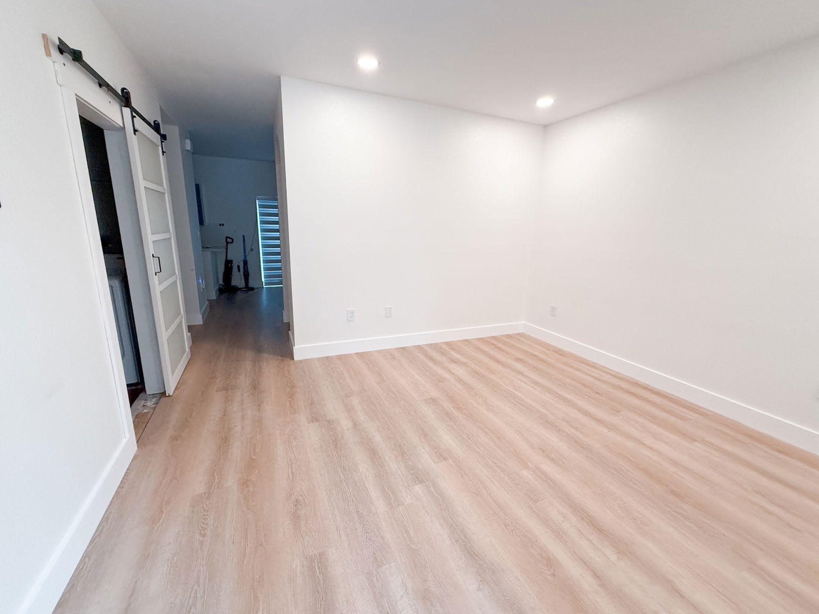 4102 Northeast 26th Street – photo 3