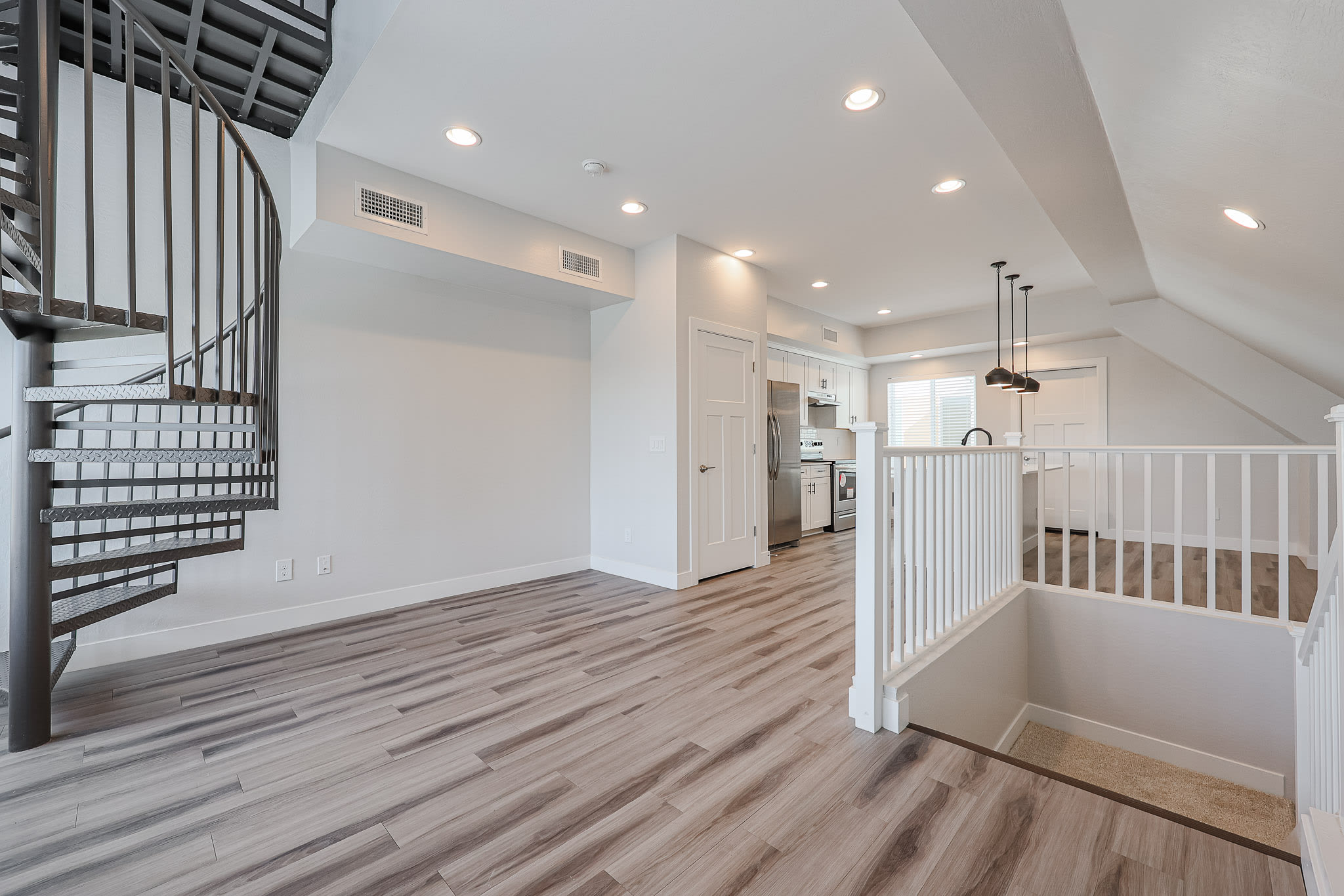 1122 East Roosevelt Street – photo 2