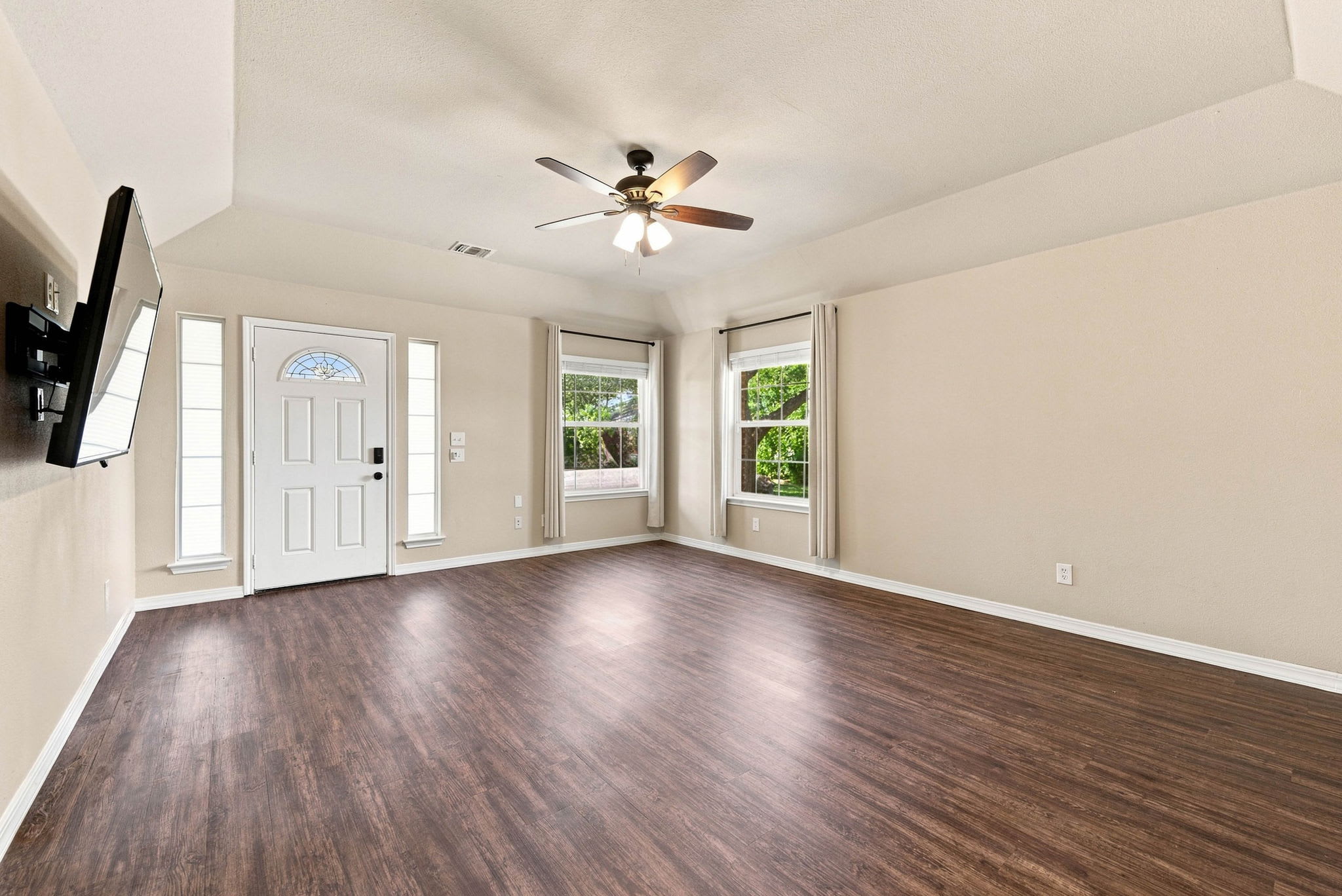 11707 Jarvis Dr – photo 4