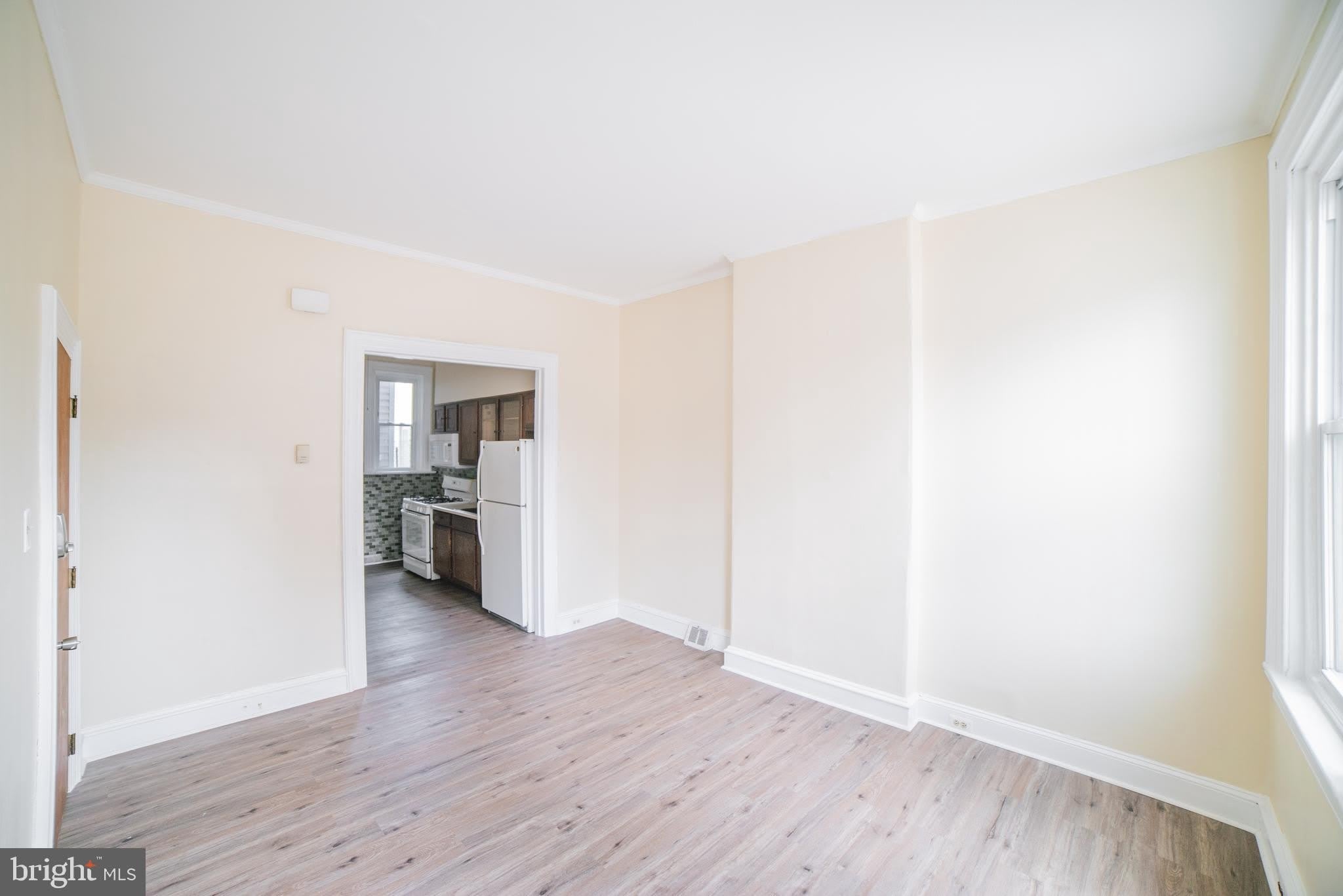 2427 E ALLEGHENY Avenue – photo 2