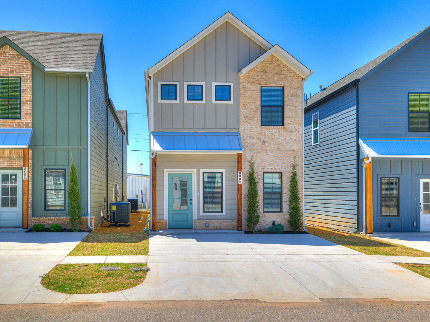 Brand New Duplexes Downtown Edmond – photo 2