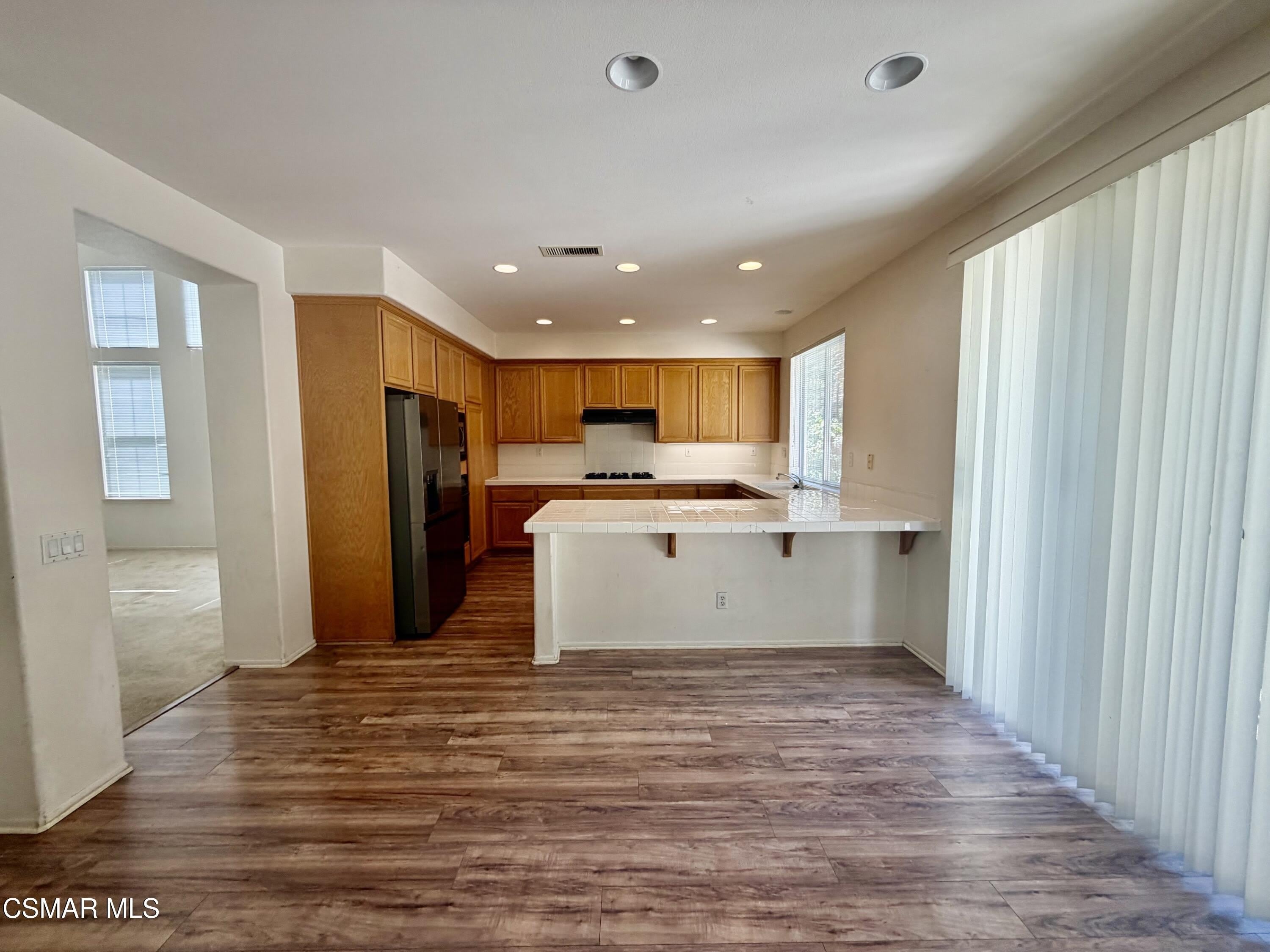 2737 Stonecutter Street – photo 4