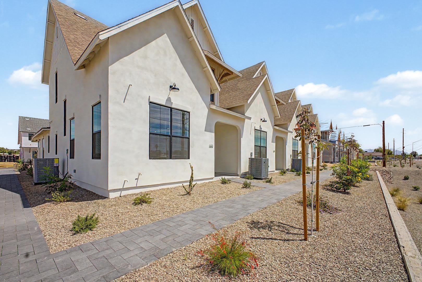 6232 E UNIVERSITY Drive – photo 3