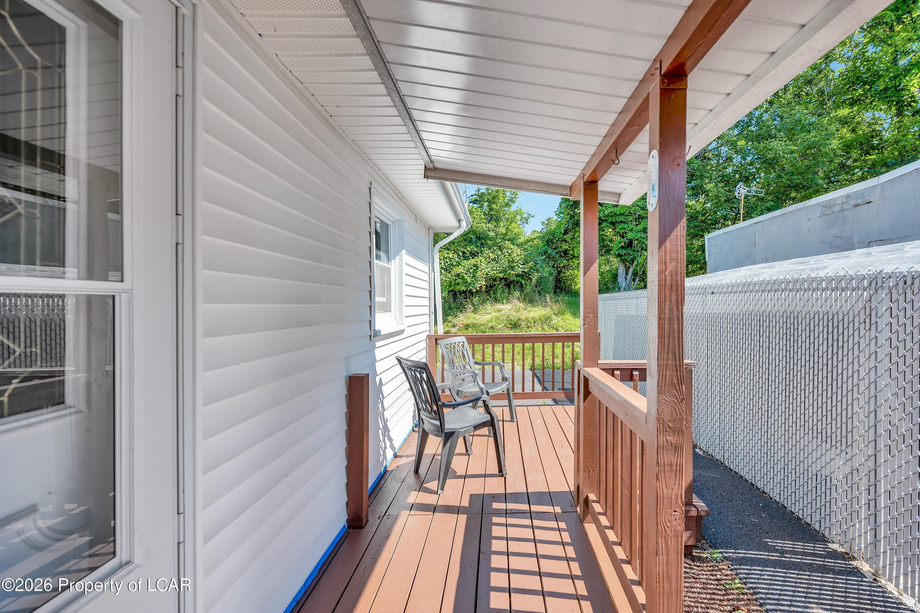 4647 Memorial Highway – photo 3