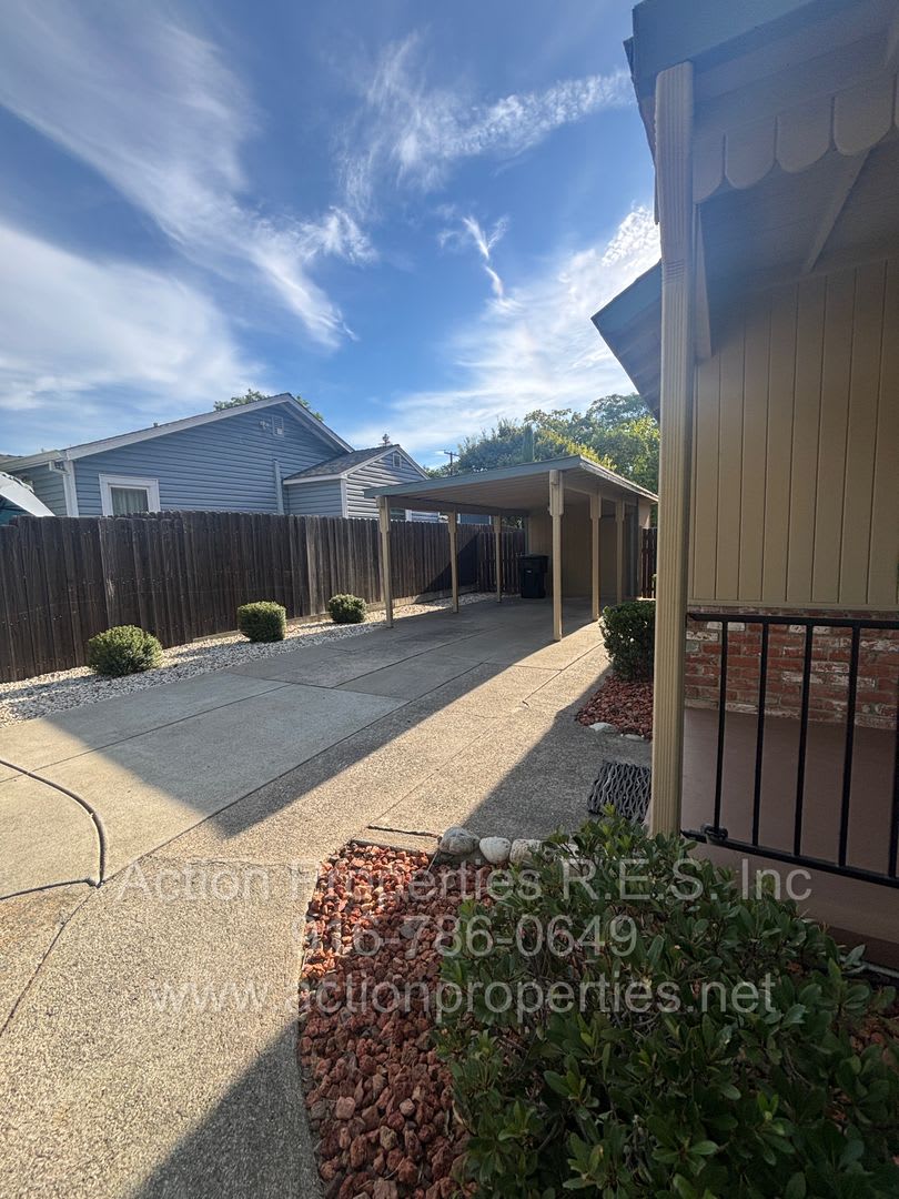 Action Properties R E S Inc Offering Central Roseville 3 Bedroom 2 Bathroom New Paint Gardner Pest Control – photo 5