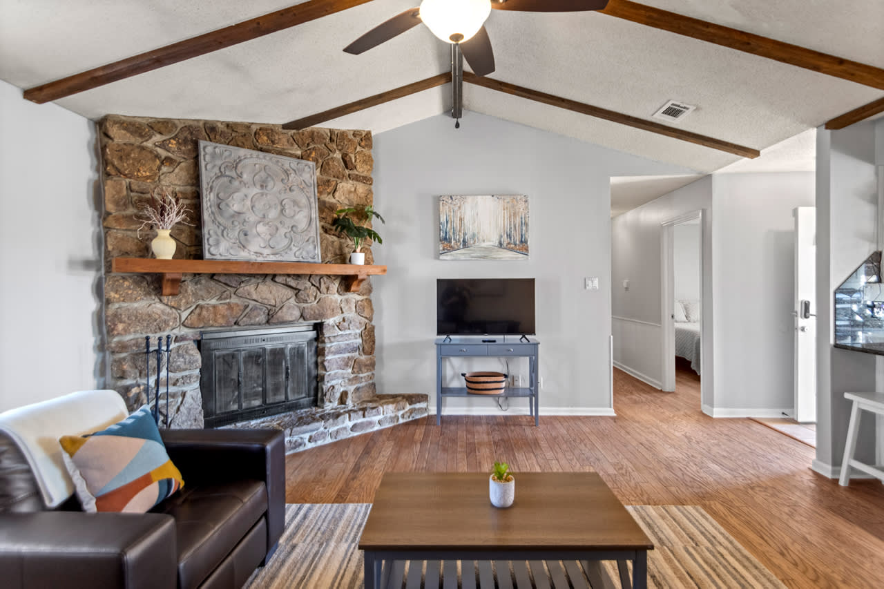 122 Pecan Valley Dr. – photo 4