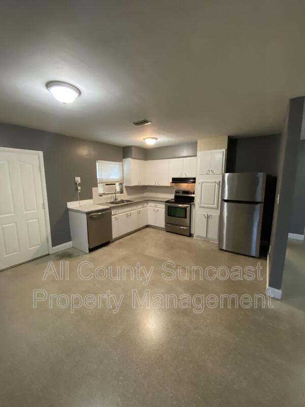 5036 10th Ave N – photo 5
