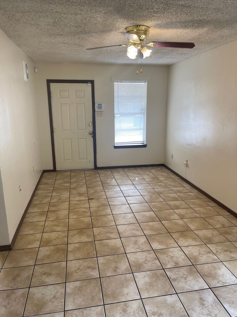 2319 Elm Park Drive; 2BR-1BA – photo 2