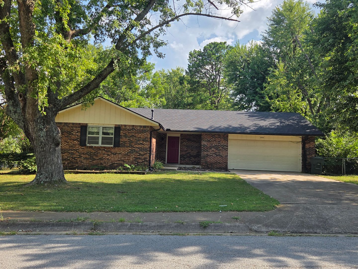 WORK IN PROGRESS: Spacious 3 Bedroom Home in Prime East Fayetteville Location! – photo 1