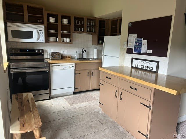 2027 Arcadia Drive – photo 2