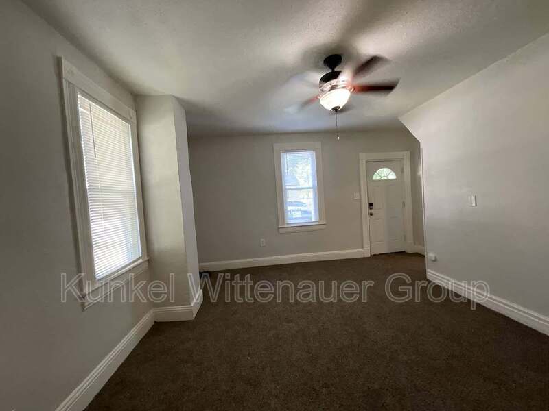 821 Edward Street – photo 3
