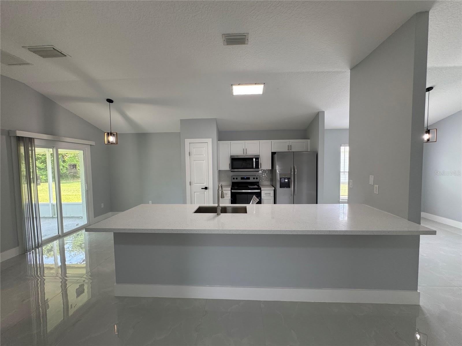 12 REYNOLDS Place – photo 3