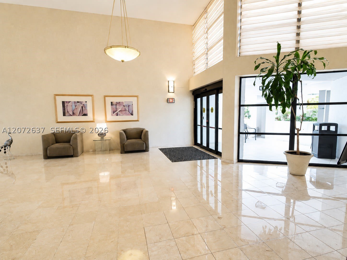 600 Parkview Dr – photo 3
