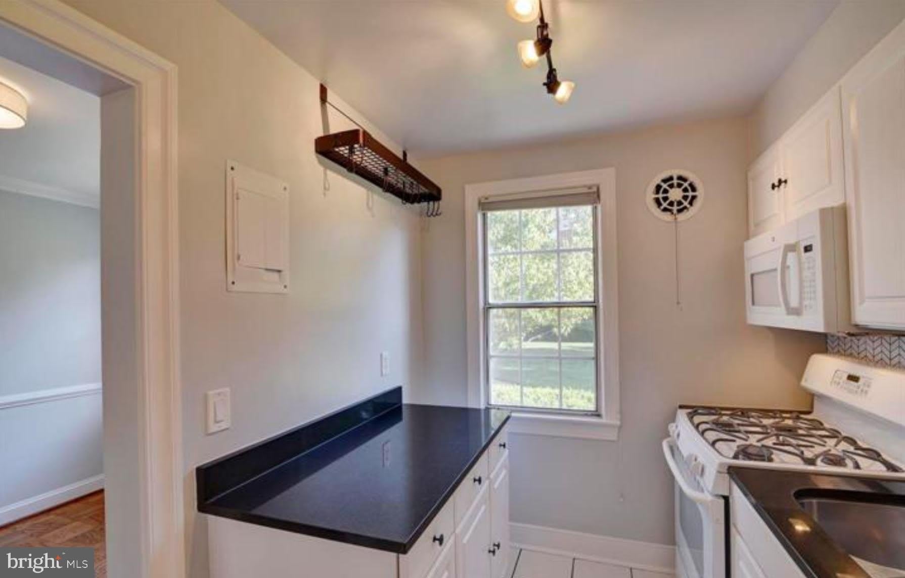 6622 BOULEVARD View – photo 4