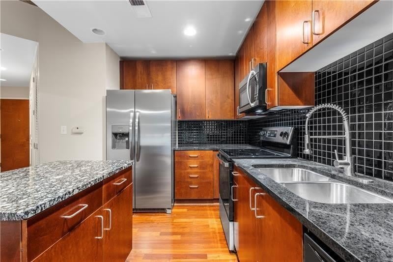250 Pharr Road NE – photo 3