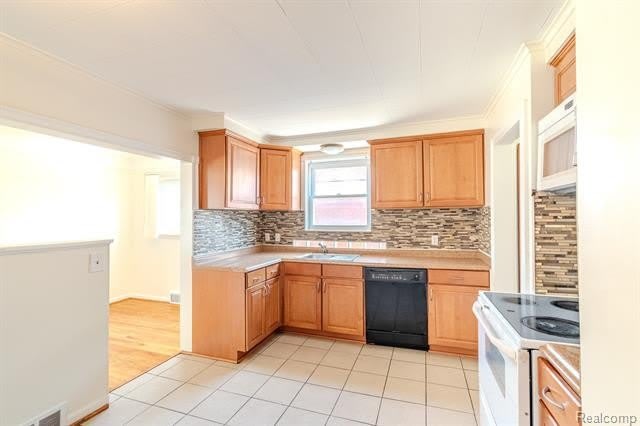 23000 Alger Street – photo 5