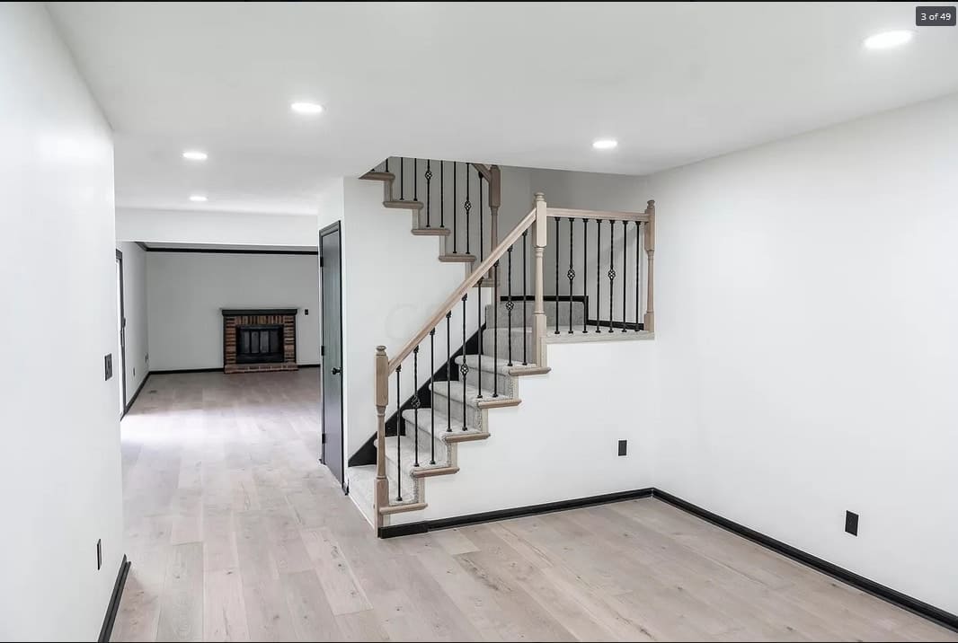 1560 Waterstone Court – photo 2
