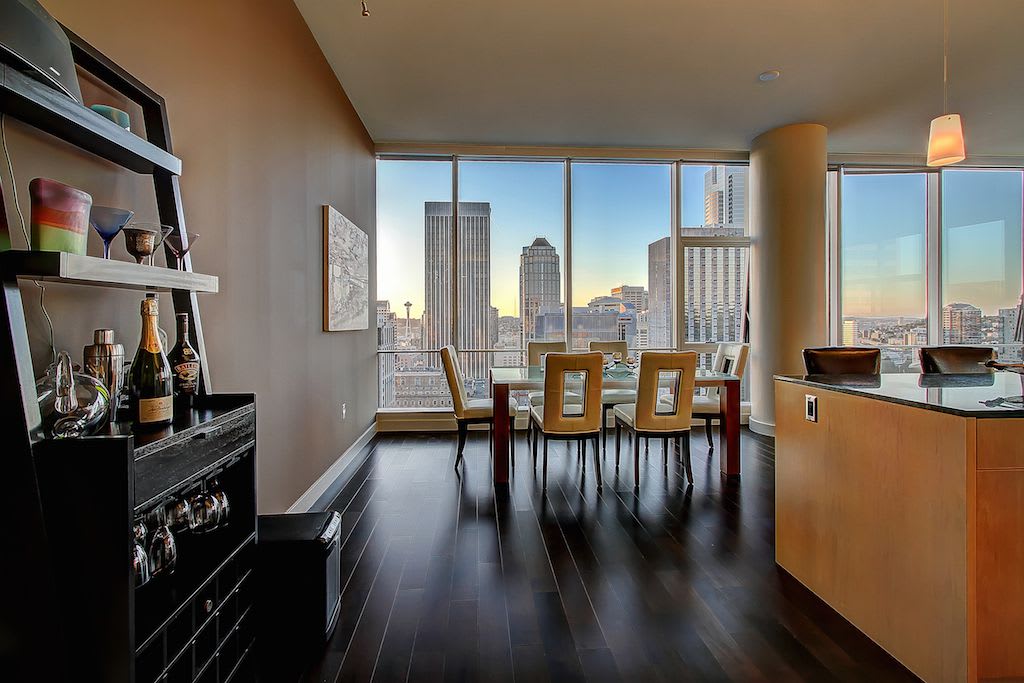 909 5th Ave – photo 2