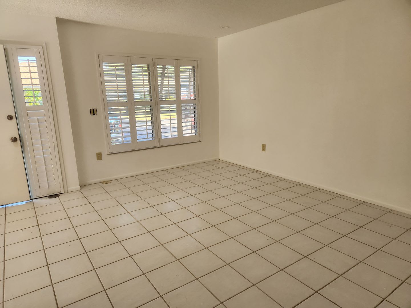 749 N. Jefferson Ave., Sarasota, FL 34237 – photo 4