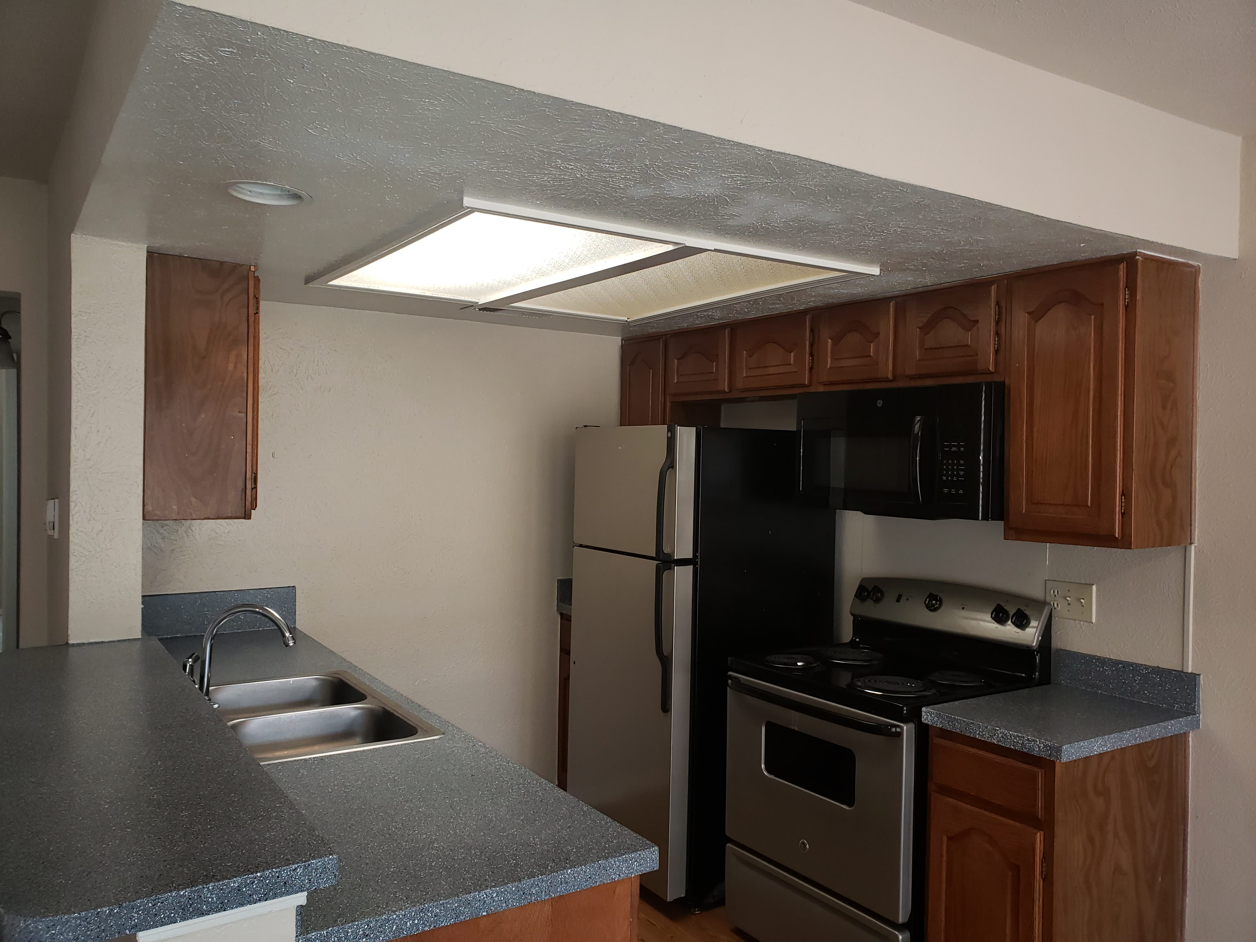 Country Club Condos – photo 1