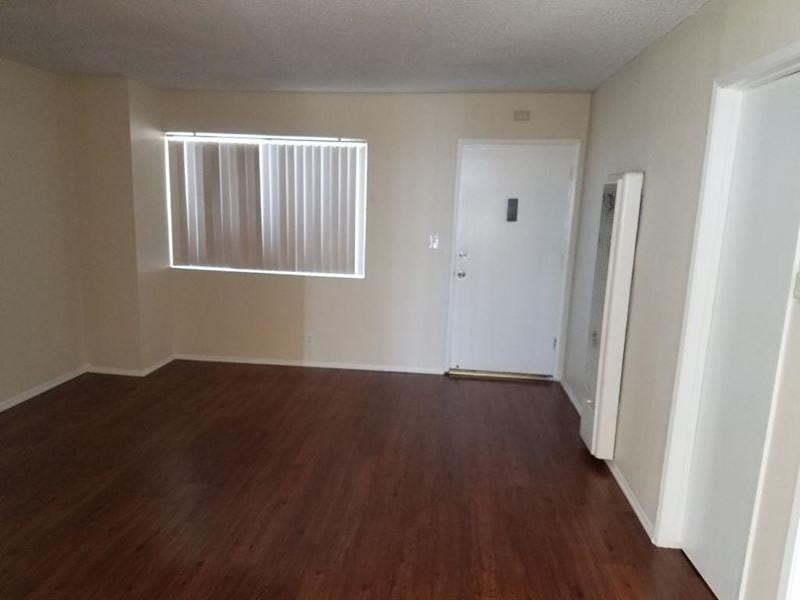 4342 West 130th St – photo 2