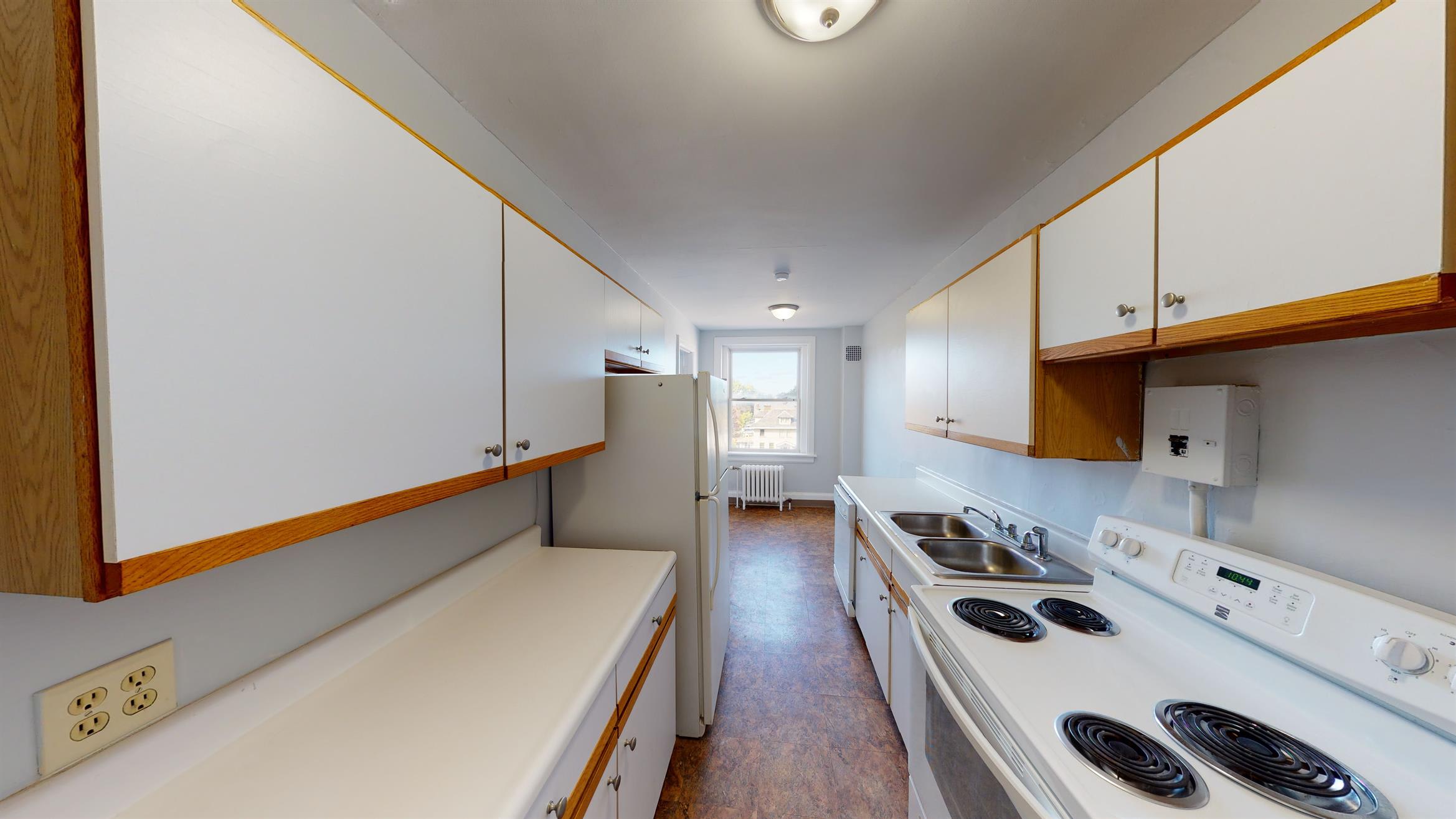 1165 Delaware – photo 1