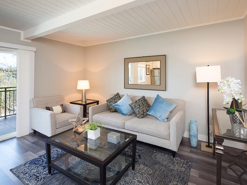 Aloha Apartments – photo 2