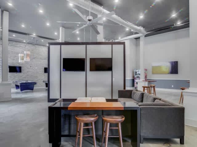 Yugo Tallahassee Catalyst – photo 4