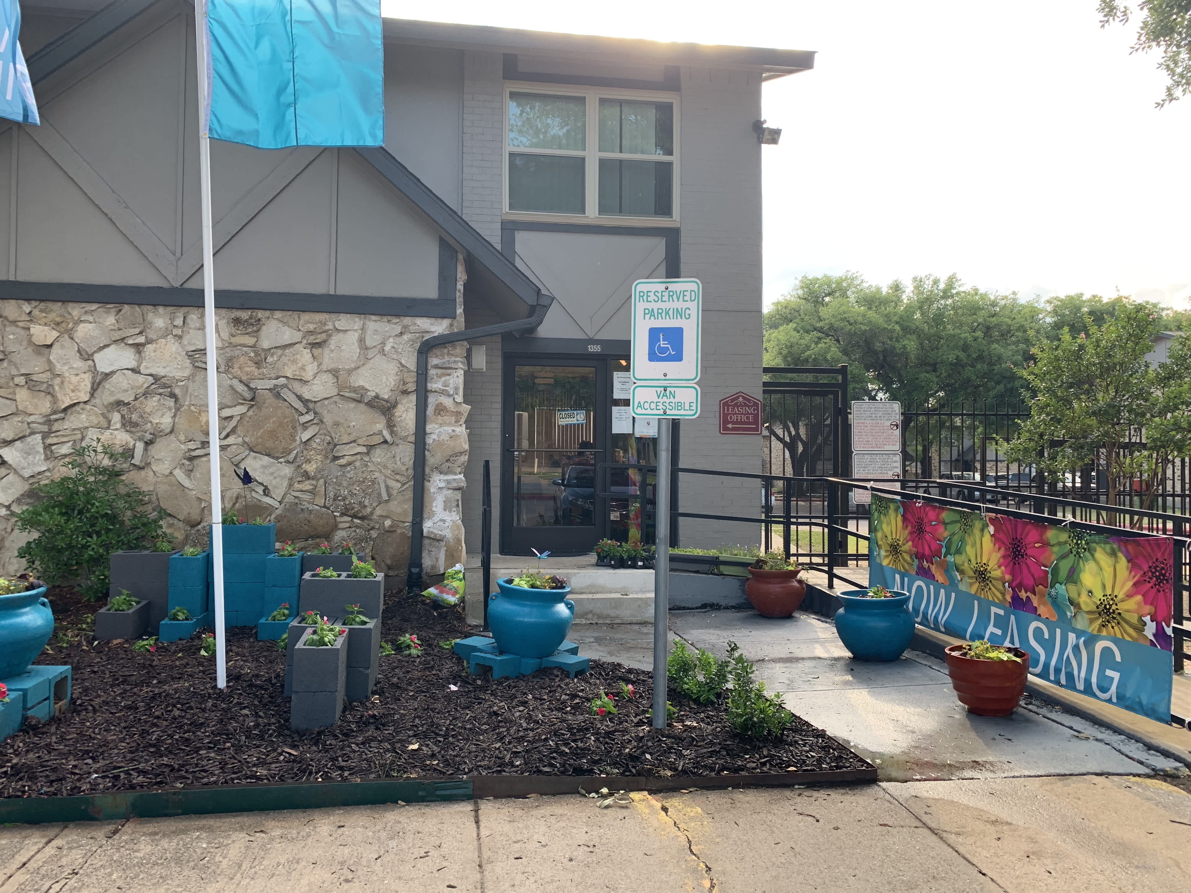 Regis Square – photo 3