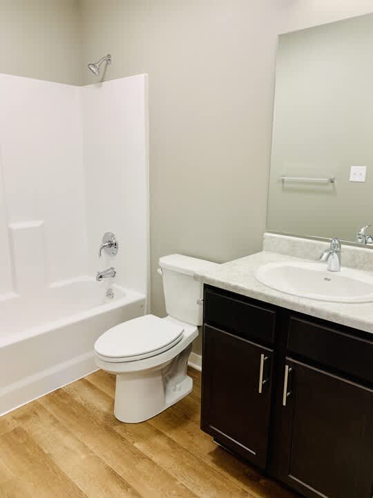 The Pacific Heights Apartments – photo 3