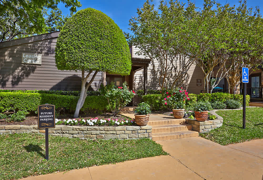 Preston Creek Apartments – photo 1