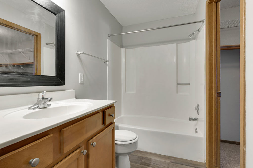 Summer Creek Apartments – photo 5