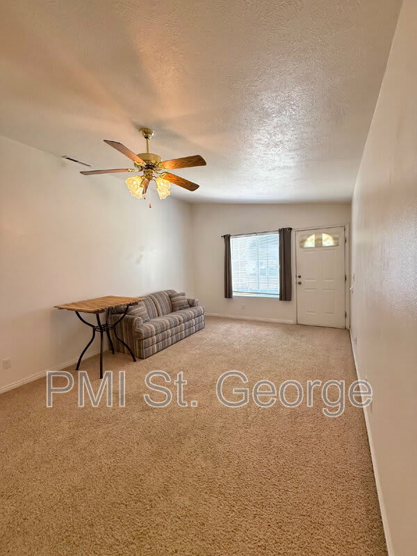 2605 East 700 North – photo 3