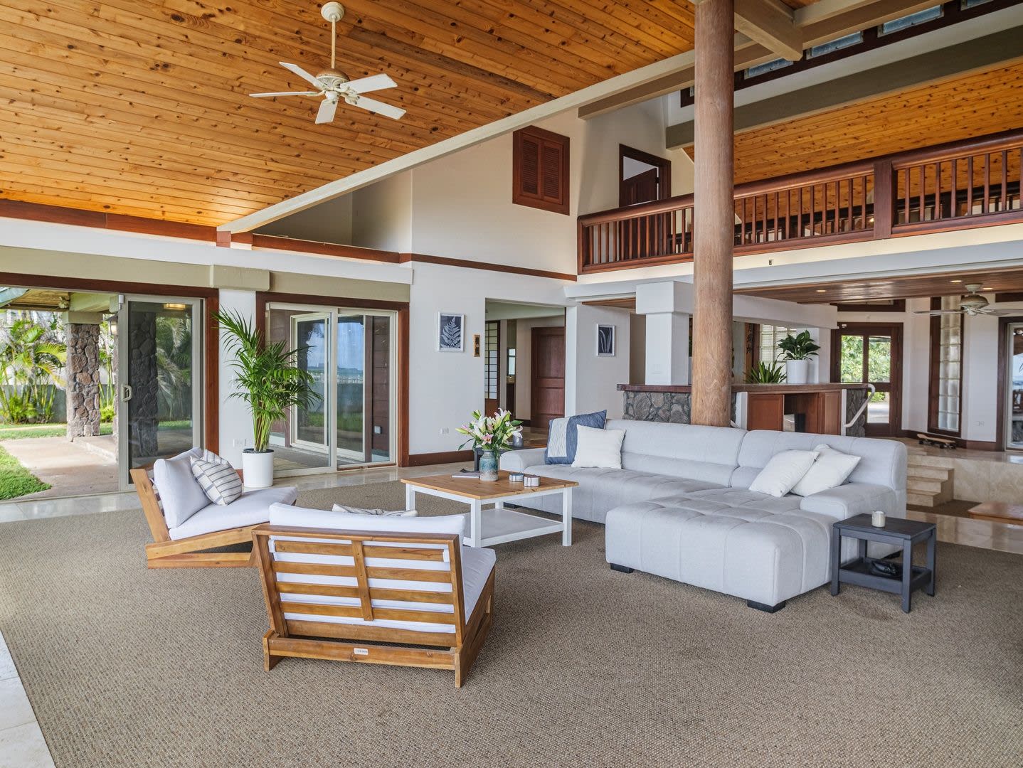 Luxury 5BR Oceanfront Home w/ Private Pool & Beach Access: Konishiki Beachhouse – photo 3