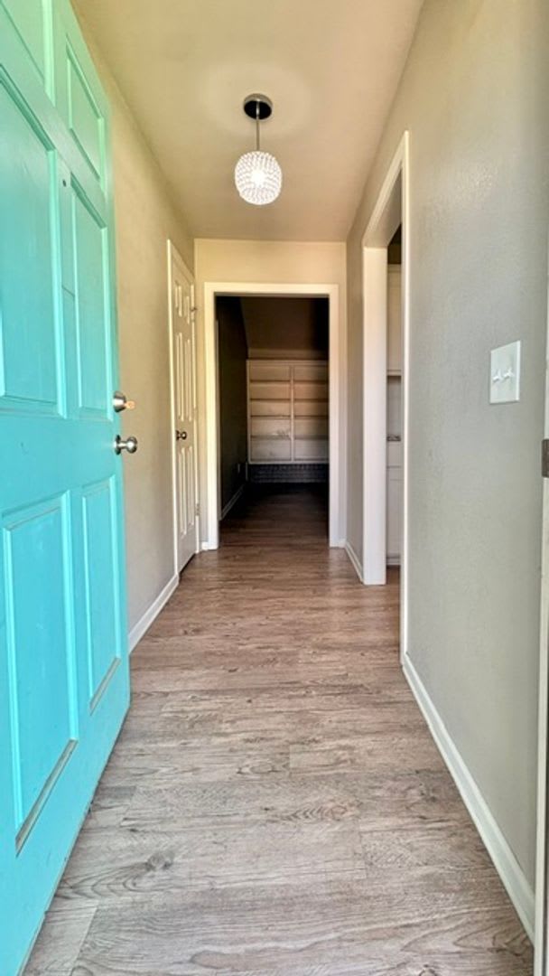 Well maintained house in great neighborhood!! Available Now! – photo 3