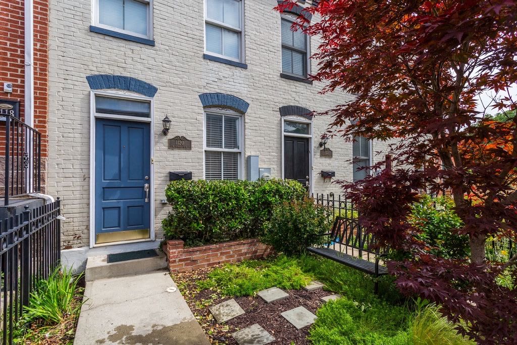 1120 K Street Southeast – photo 2