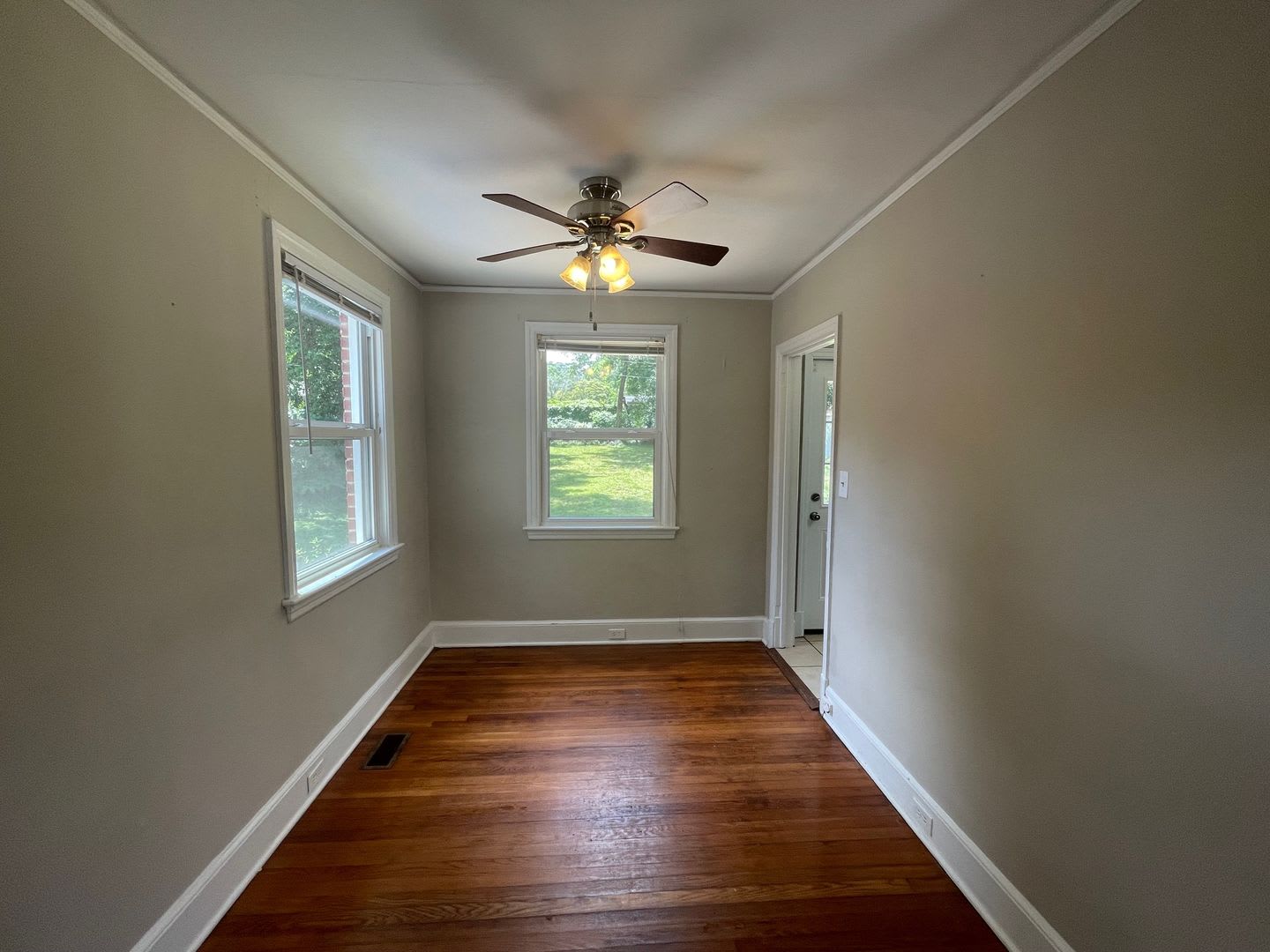 2 Bedroom 1 Bath Bungalow in Rosewood – photo 3