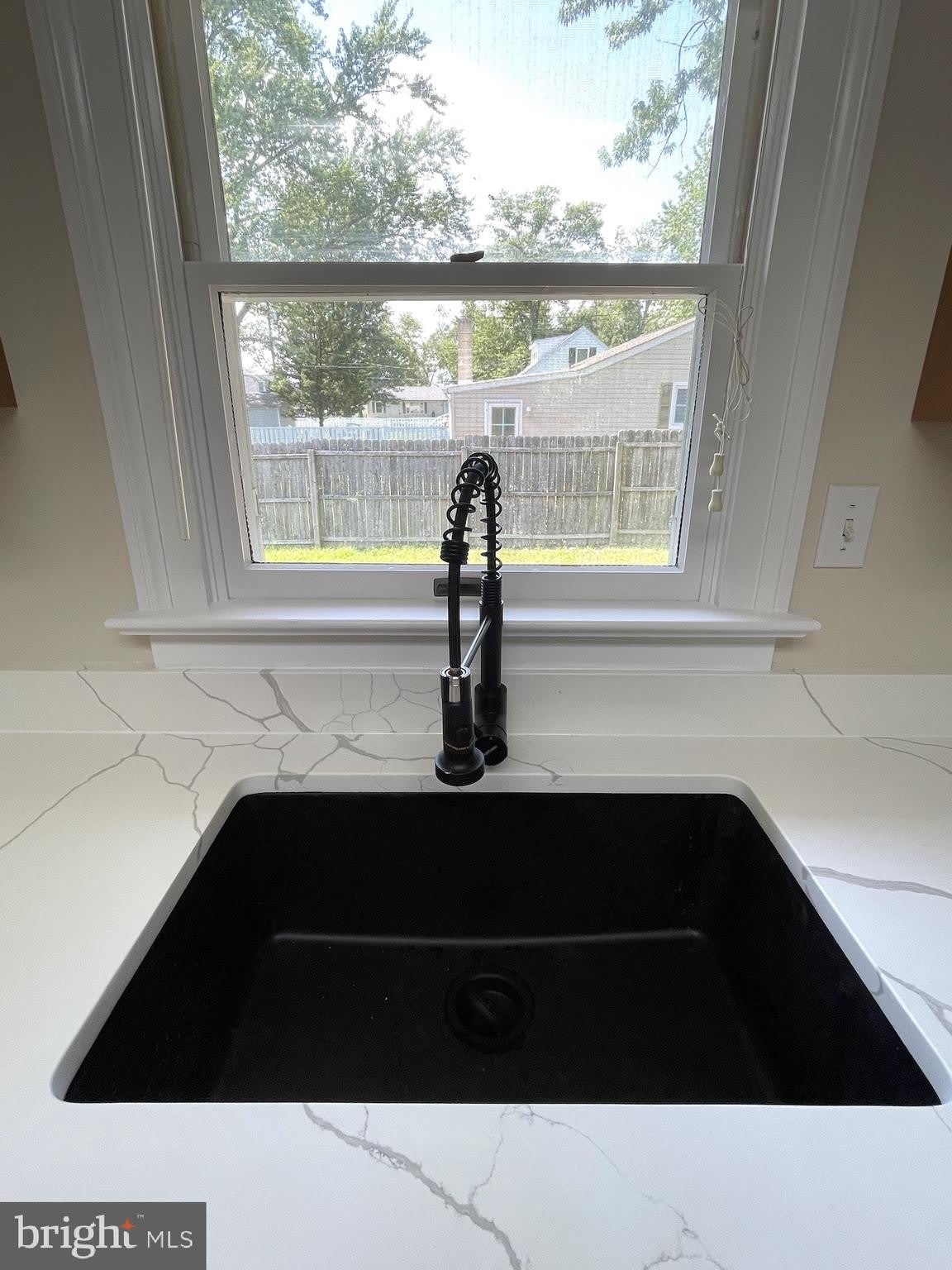 206 Willis Avenue – photo 3
