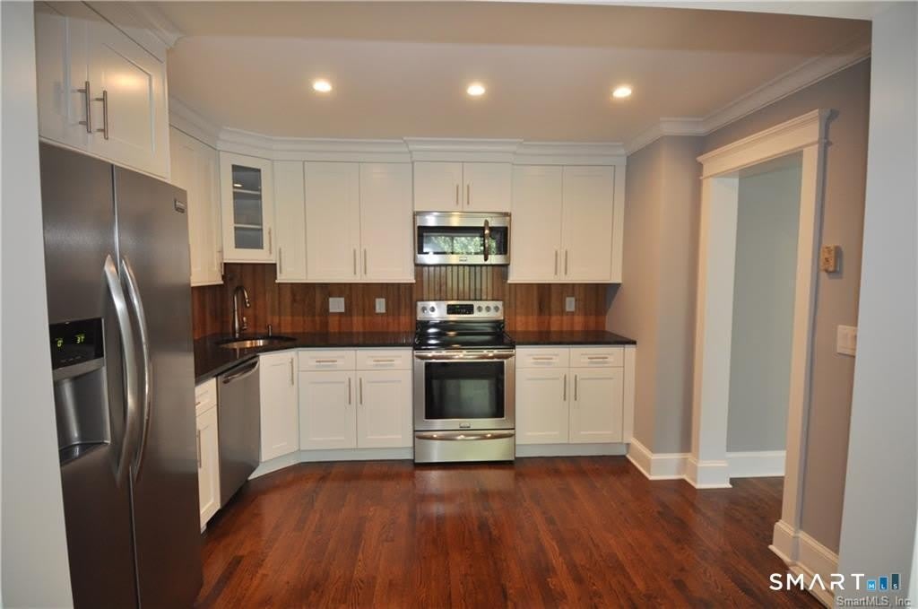 97 Richards Avenue – photo 5