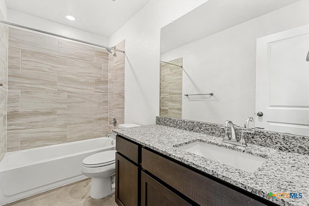 1226 Lehmann Drive – photo 5