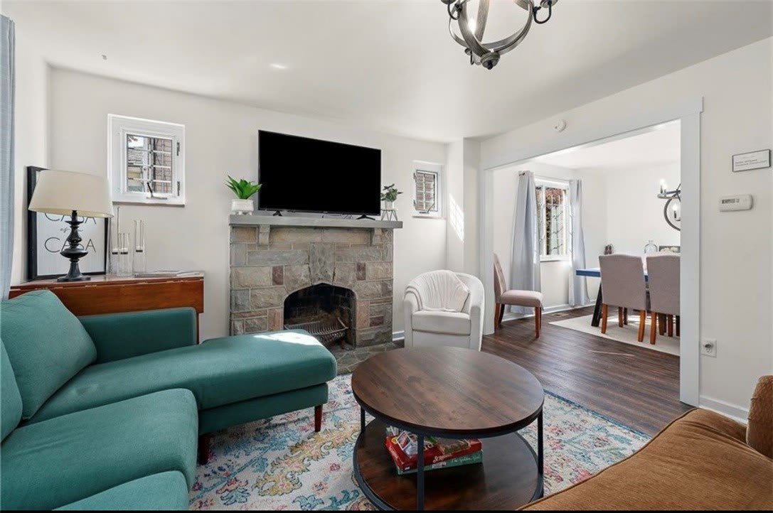 327 Chestnut St – photo 2