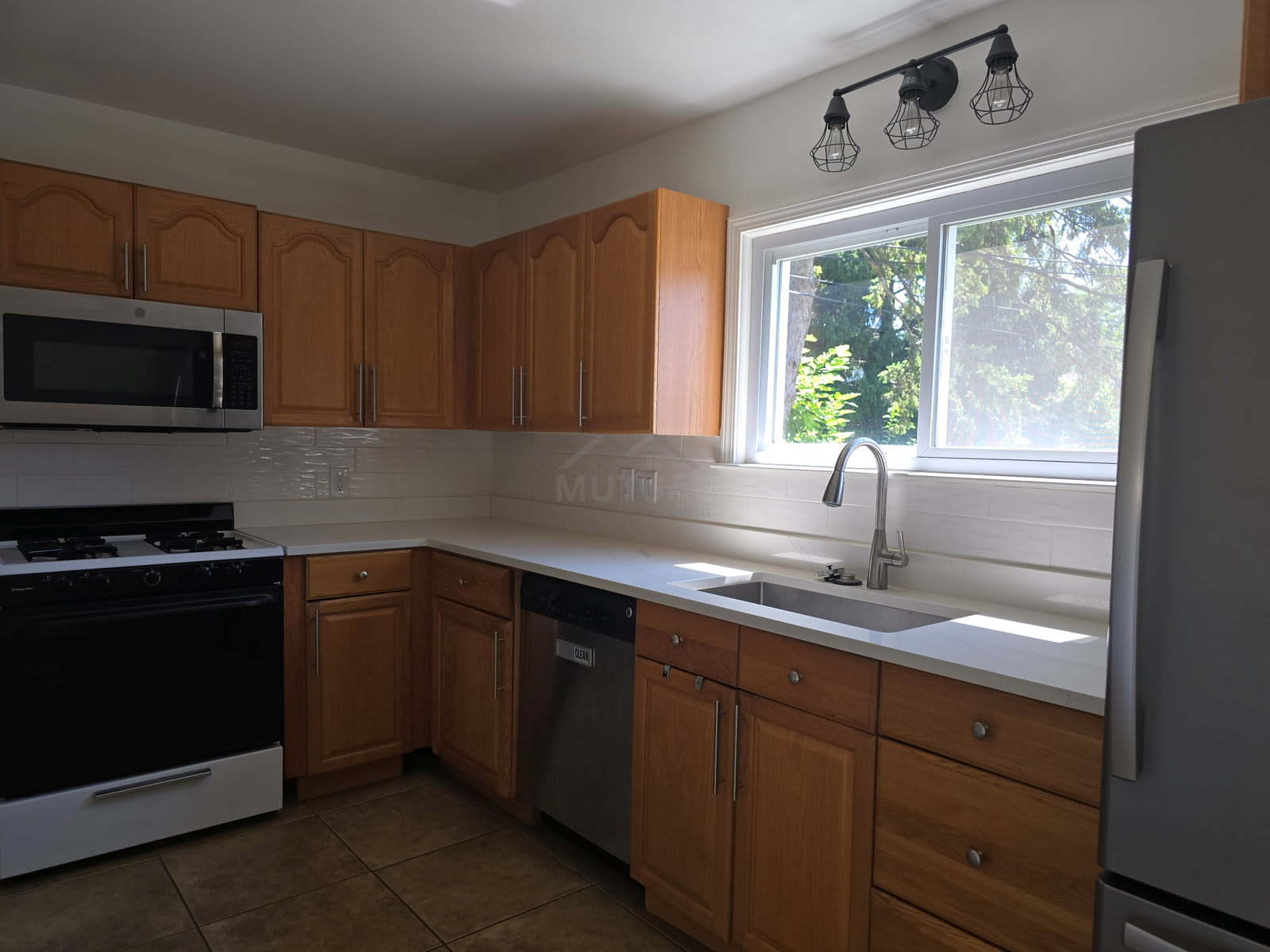 534 Ardmore Drive – photo 5