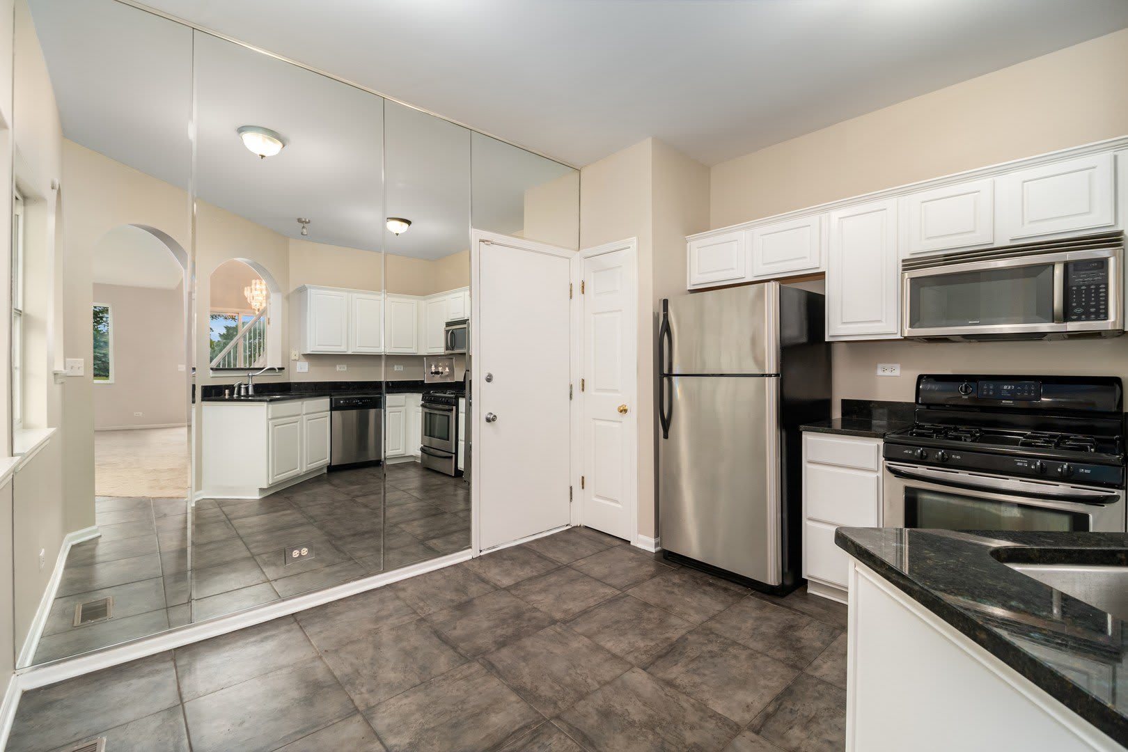 3071 Autumn Lake Drive – photo 5