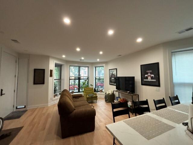 715 West Aldine Ave. – photo 4