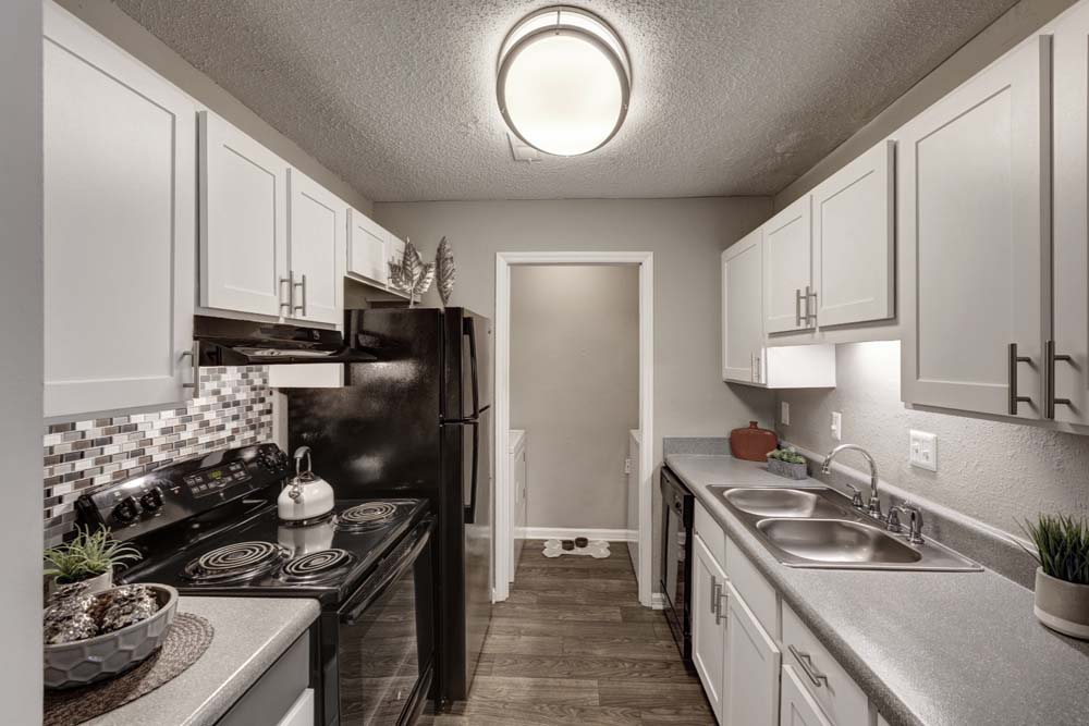 Harlowe Apartments – photo 1