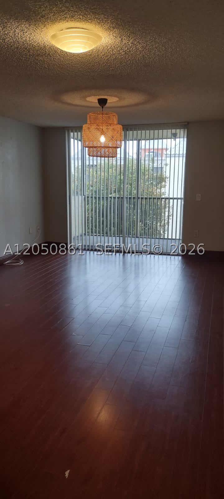 8215 Lake Dr – photo 5