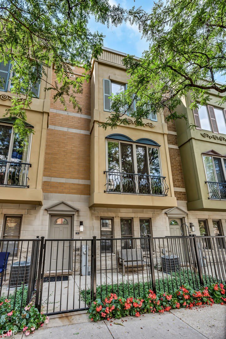 530 N Peoria Street – photo 1