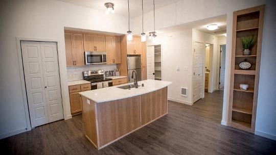 Creekside Apartment Homes – photo 4